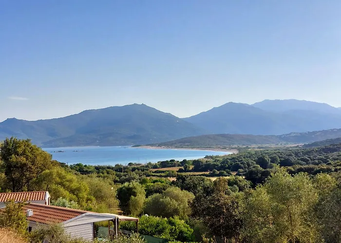 キャンプ場 Mira Monti Location