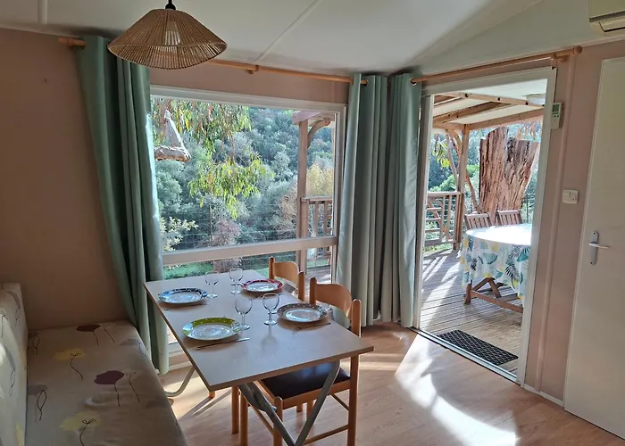 Mira Monti Location *